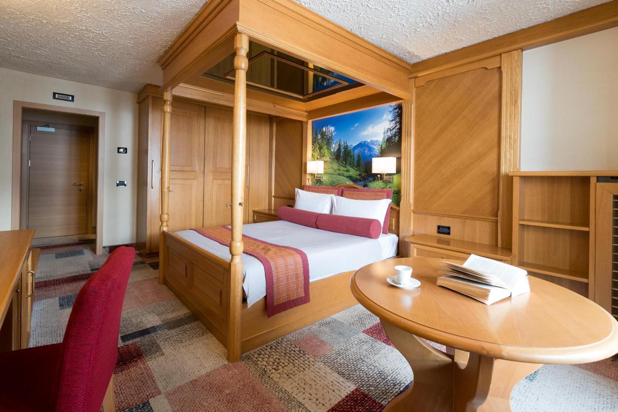 Hotel Intermonti Ливиньо Екстериор снимка