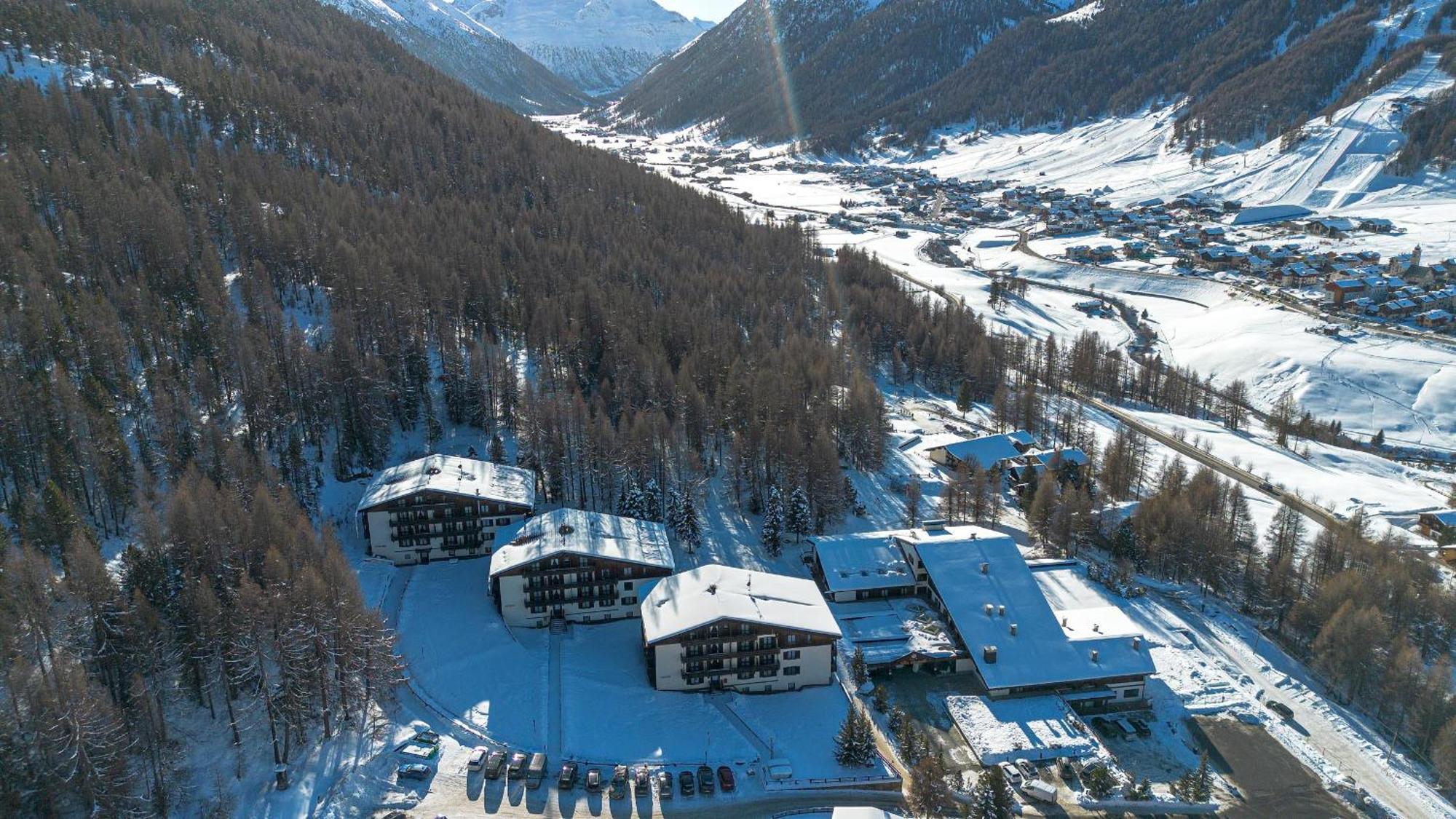 Hotel Intermonti Ливиньо Екстериор снимка