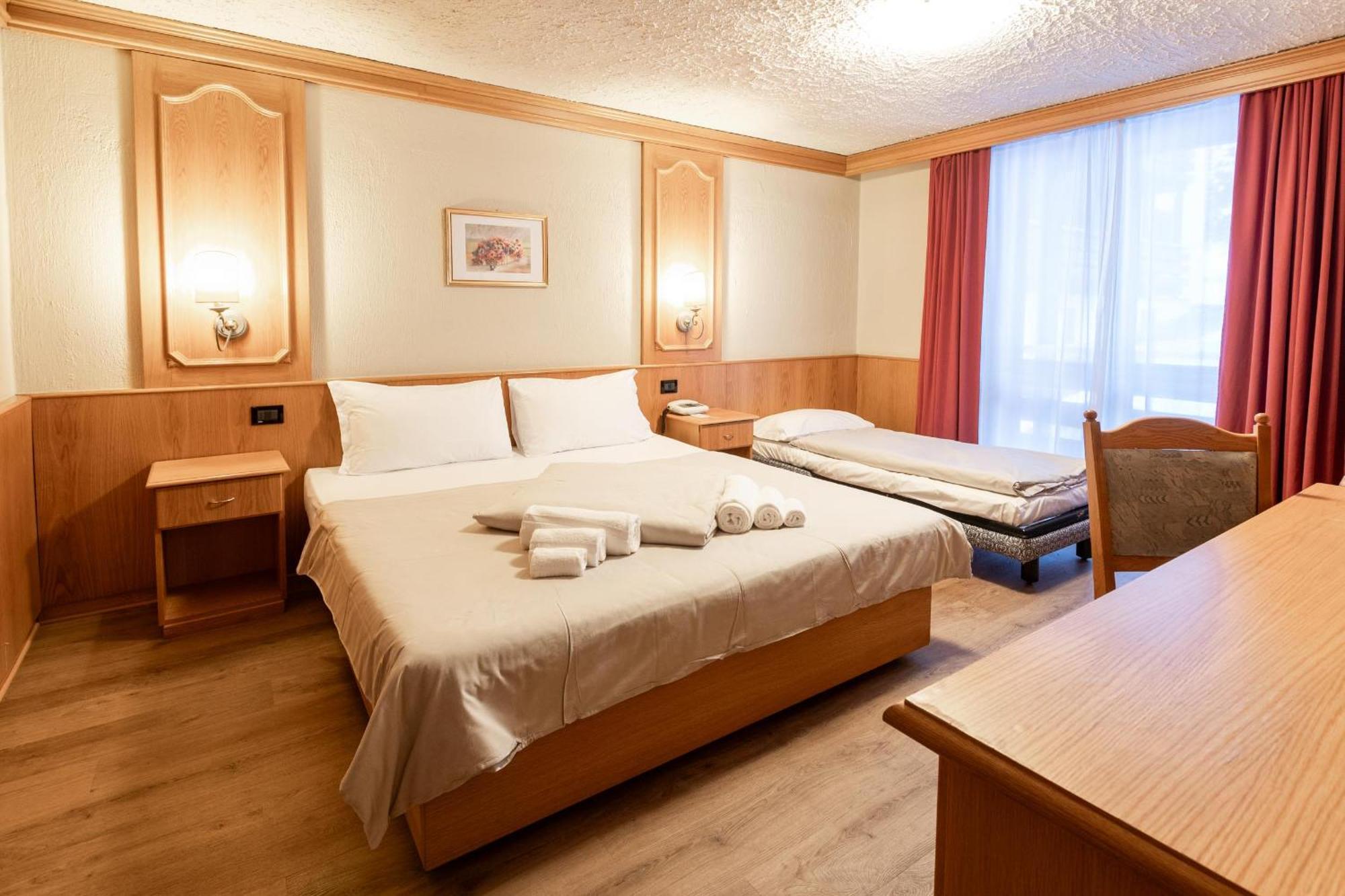 Hotel Intermonti Ливиньо Стая снимка